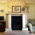 La Collina サンタ・マリーア・デル・チェドロ