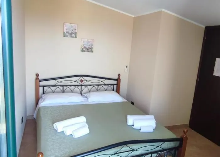 La Collina Alojamento de Acomodação e Pequeno-almoço 3*